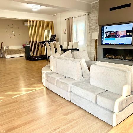 Cozy Apartment With Parking Near The City Center Athen Eksteriør bilde