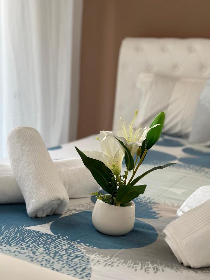 Cozy Apartment With Parking Near The City Center Athen Eksteriør bilde