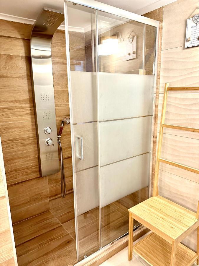 Cozy Apartment With Parking Near The City Center Athen Eksteriør bilde
